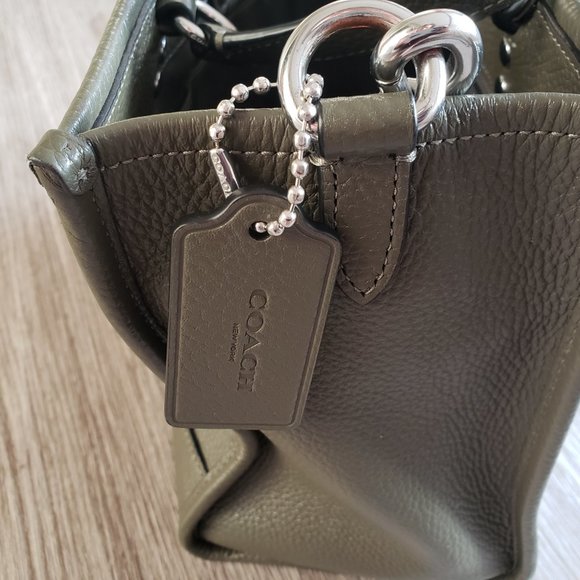 Coach Dempsey Carryall With Patch - Picture 9 of 14